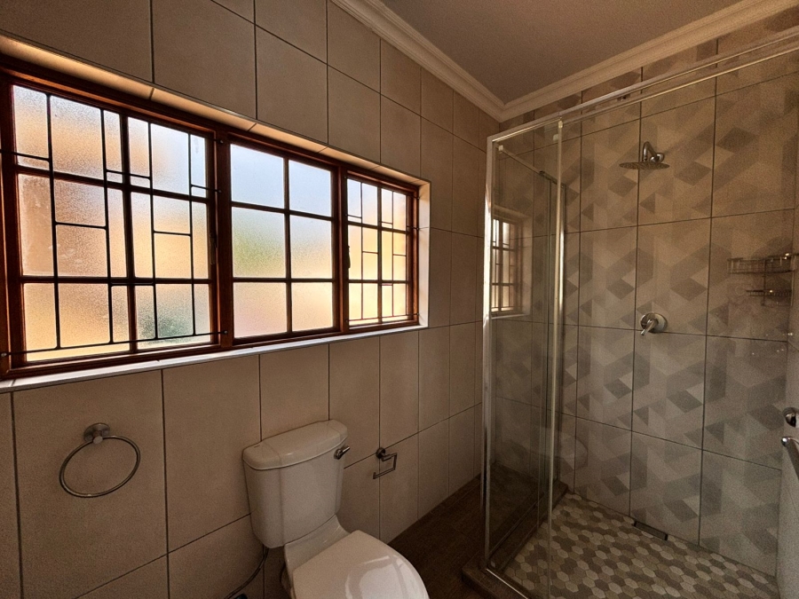 6 Bedroom Property for Sale in Flamwood North West